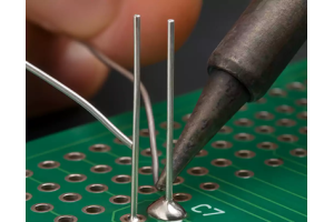 Yeni Başlayanlar İçin PCB Tasarım Yönergelerinde Açık Delikten